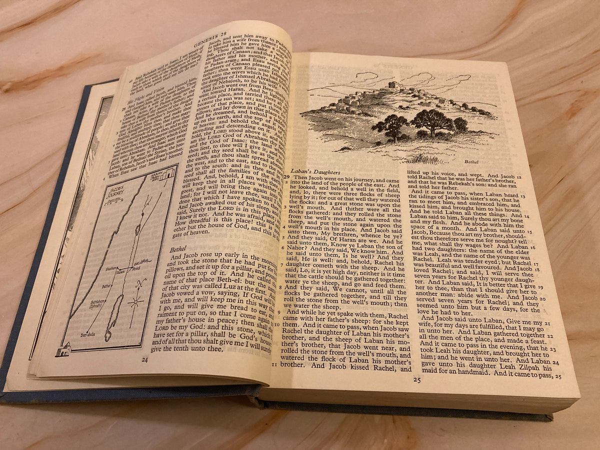 1964 Illustrated Bible – Vintage Picture Bible Authorized Version - (Ref x205)