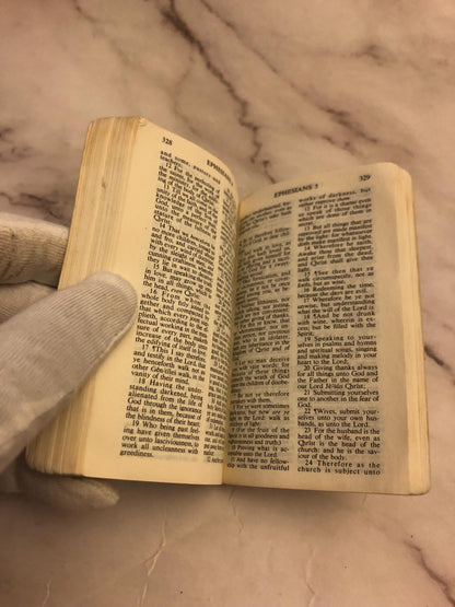 1983 KJV New Testament Pocket Size Bible - Ref x377
