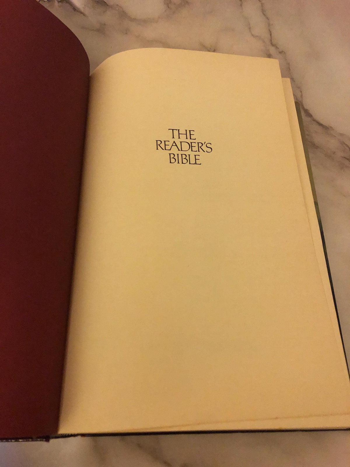 1983 RSV Reader’s Bible Hardcover Christian Bible Study Bible - Ref x369