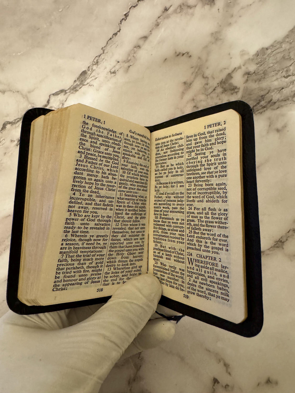 c1950s Collins Clear-Type Press Pocket New Testament Black Leatherette - Ref x575