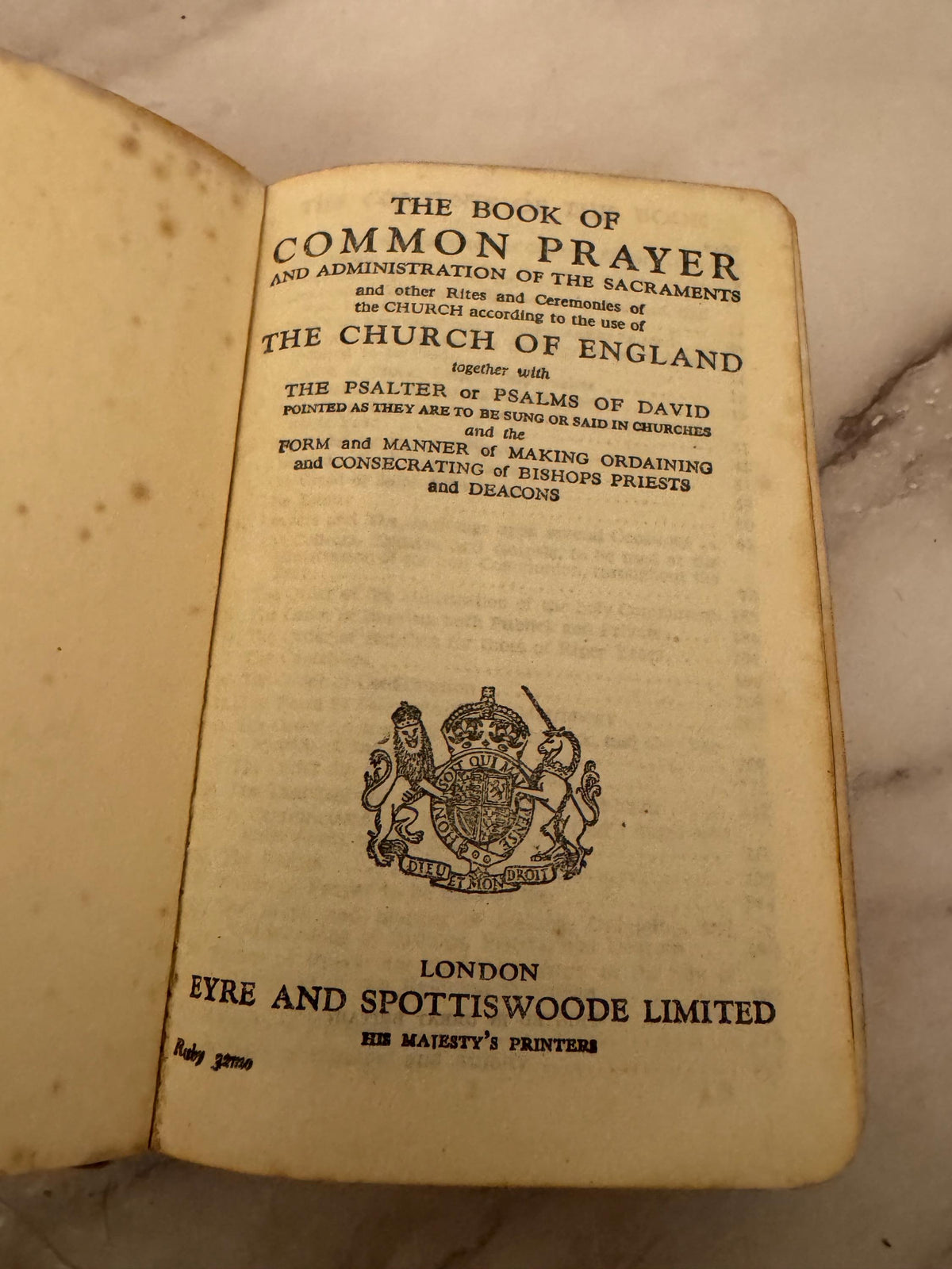 Vintage 1949 Book of Common Prayer | Eyre & Spottiswoode Miniature | Cream Celluloid Cross Cover | Church of England Pocket - Ref x553