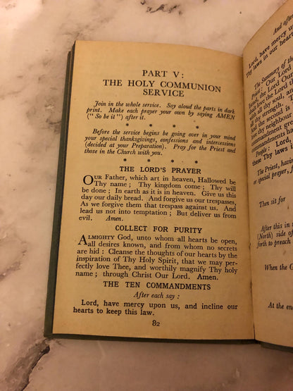 1948 Christian Prayer Book In His Presence Vintage Religious Book Small Devotional Book - Ref x520