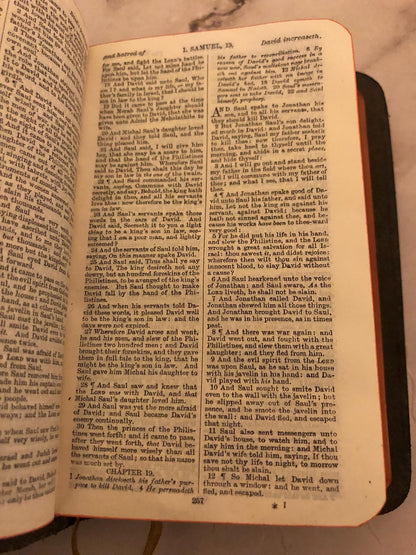 Oxford Bible with Hymnary Leather Cover - Ref x513