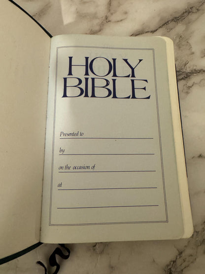 1988 Holy Bible NIV Illustrated Study Bible Black Hardcover - Ref x730