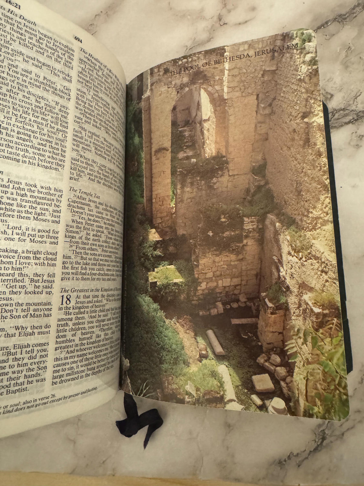 1988 Holy Bible NIV Illustrated Study Bible Black Hardcover - Ref x730