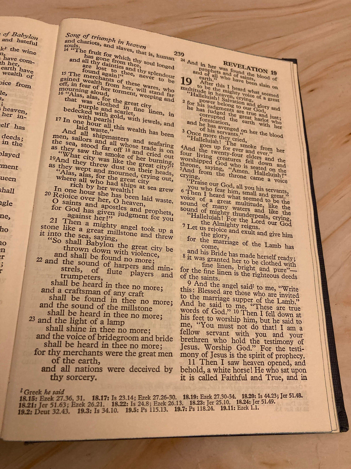 1952 Collins Illustrated RSV Holy Bible - (Ref x274)