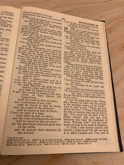 1952 Collins Illustrated RSV Holy Bible - (Ref x274)