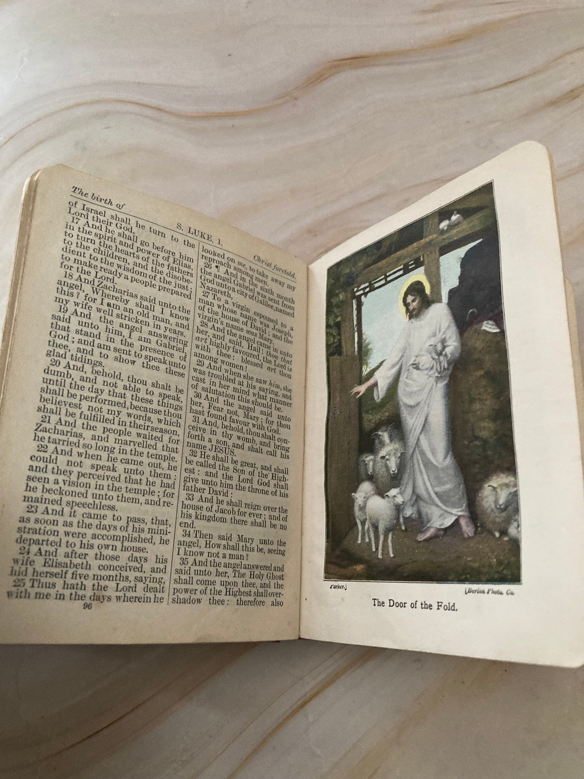 Red Letter New Testament Bible Vintage Christian Bible Pocket Bible - (Ref x331)