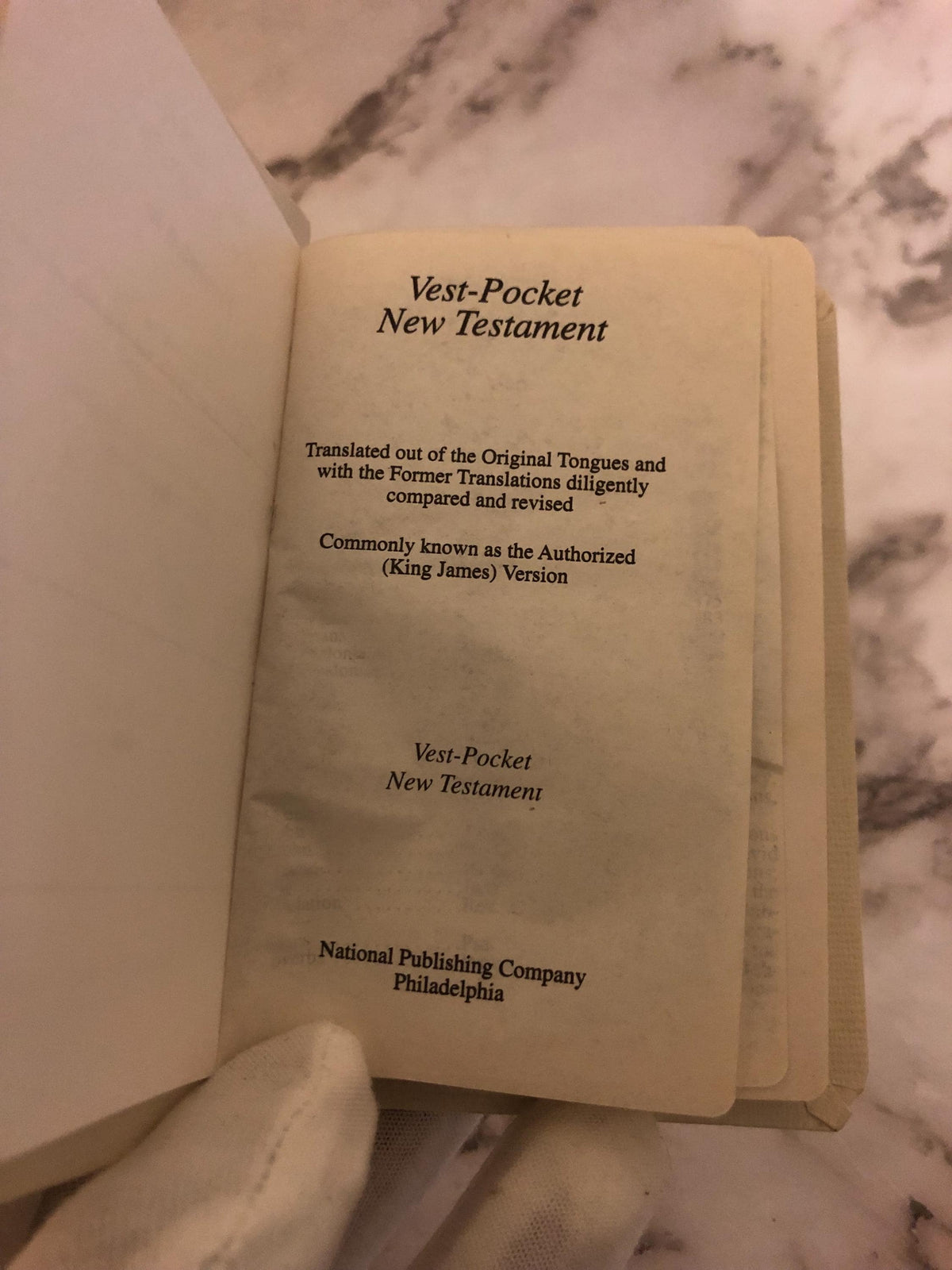 White Vest Pocket New Testament Psalms and Proverbs Bible - Ref x505