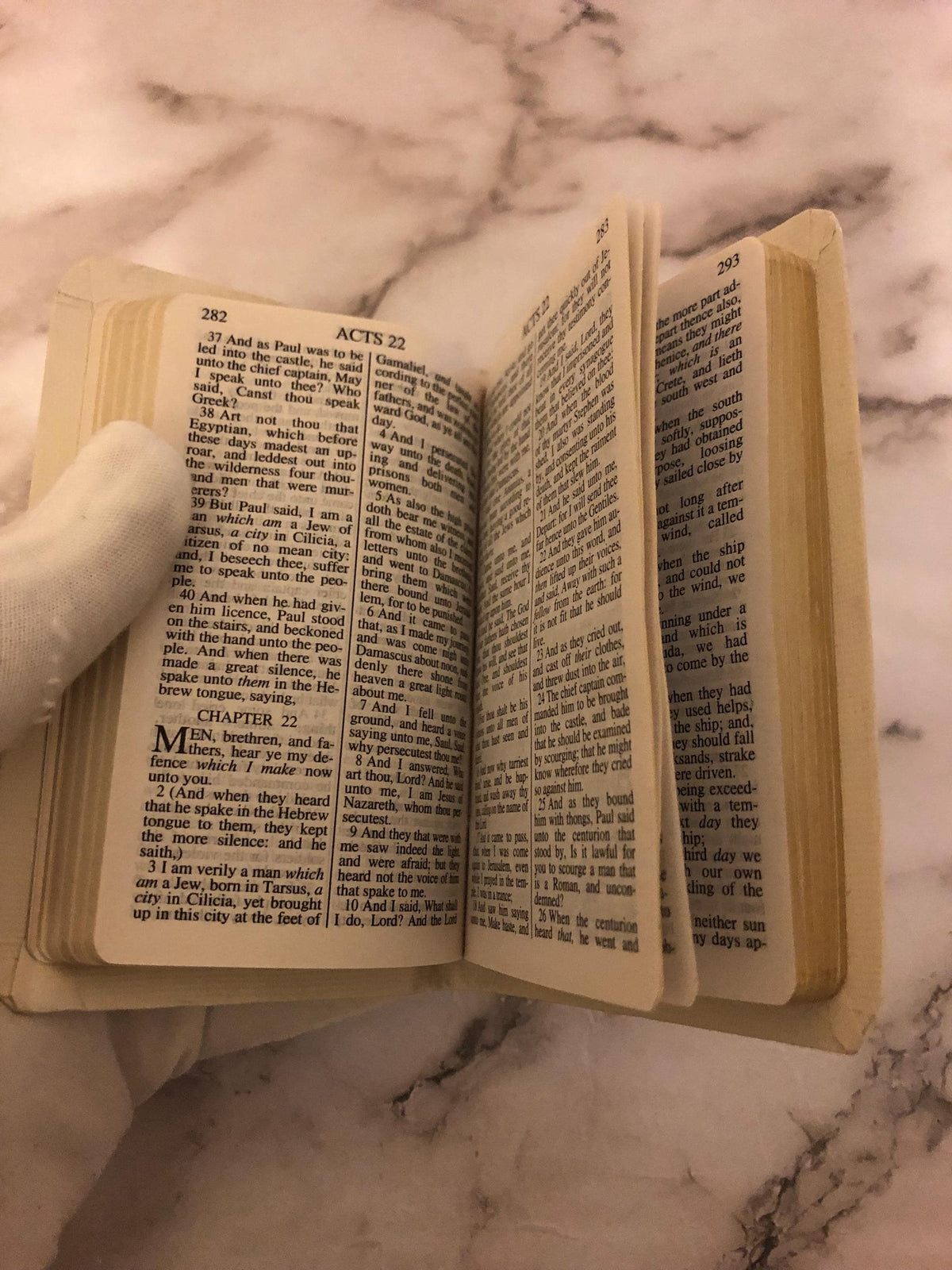 White Vest Pocket New Testament Psalms and Proverbs Bible - Ref x505