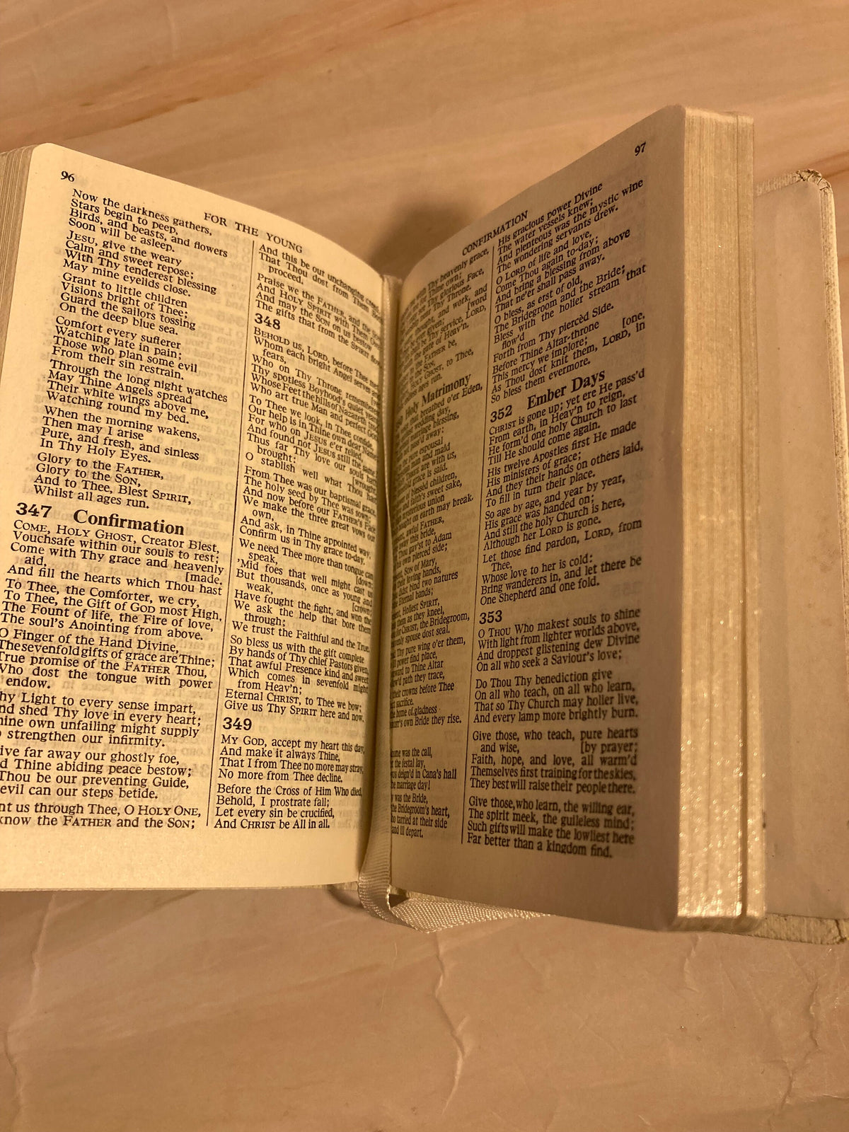 Vintage White Oxford Prayer Book with Case Silver Edges Pocket Christian Gift - Ref x257