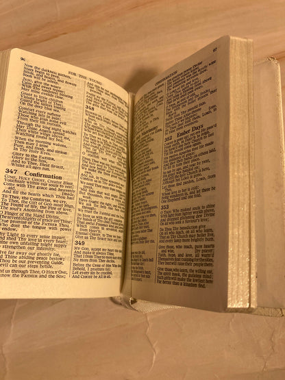 Vintage White Oxford Prayer Book with Case Silver Edges Pocket Christian Gift - Ref x257