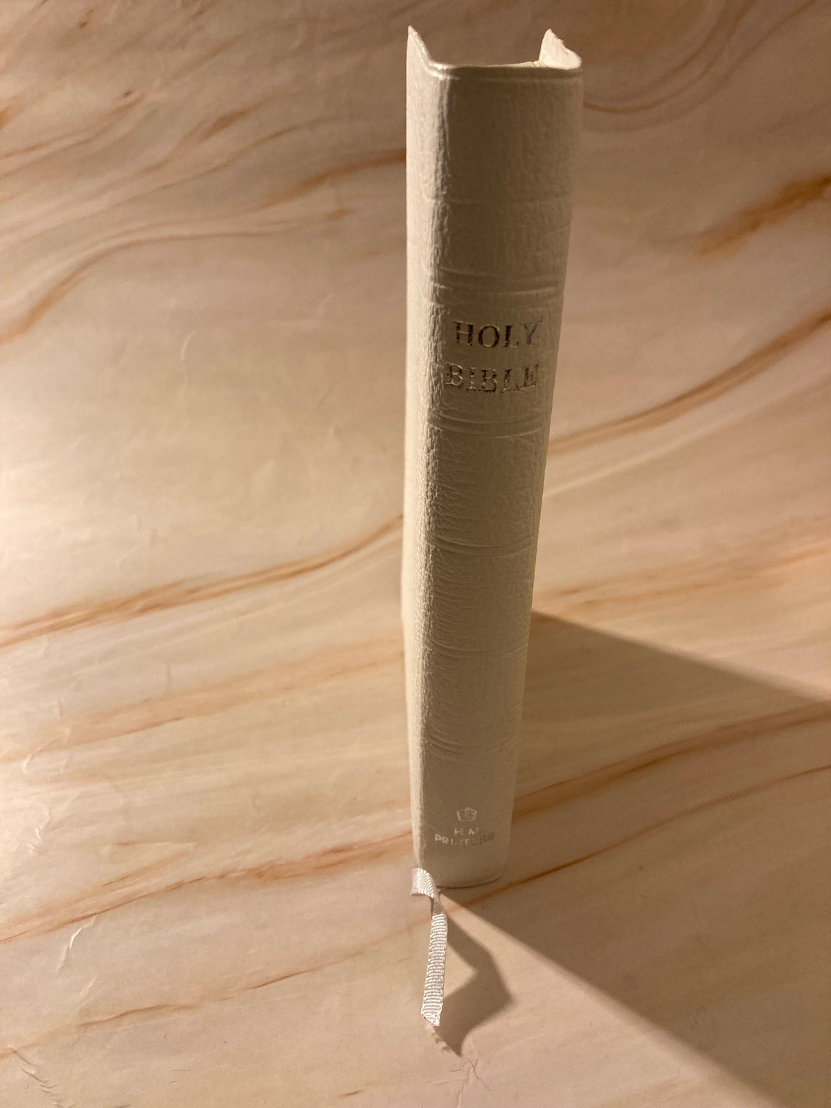 Vintage White Leather Holy Bible Floral Pattern Cover Small Pocket Bible Christian Gift - (Ref x252)