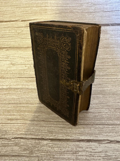 1867 Antique Book of Common Prayer Victorian Prayer Book Brass Clasp - Ref x706