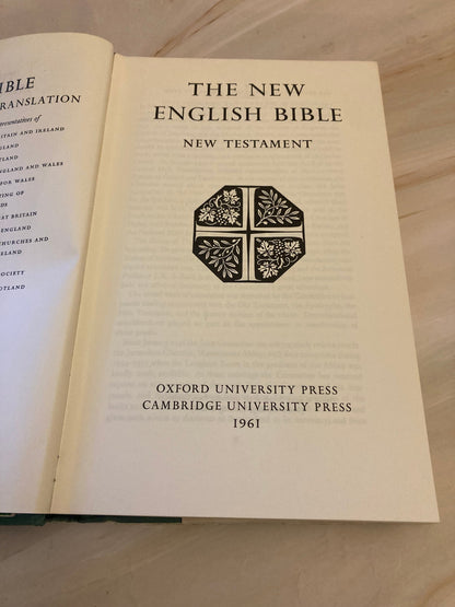 New English Bible New Testament Library Edition Vintage Pocket Bible Christian Book - Ref X2