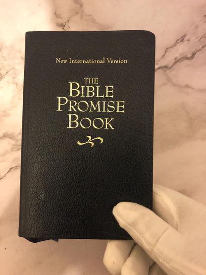 1983 Bible Promise Book NIV Christian Devotional Pocket Bible Gift Book - Ref x501