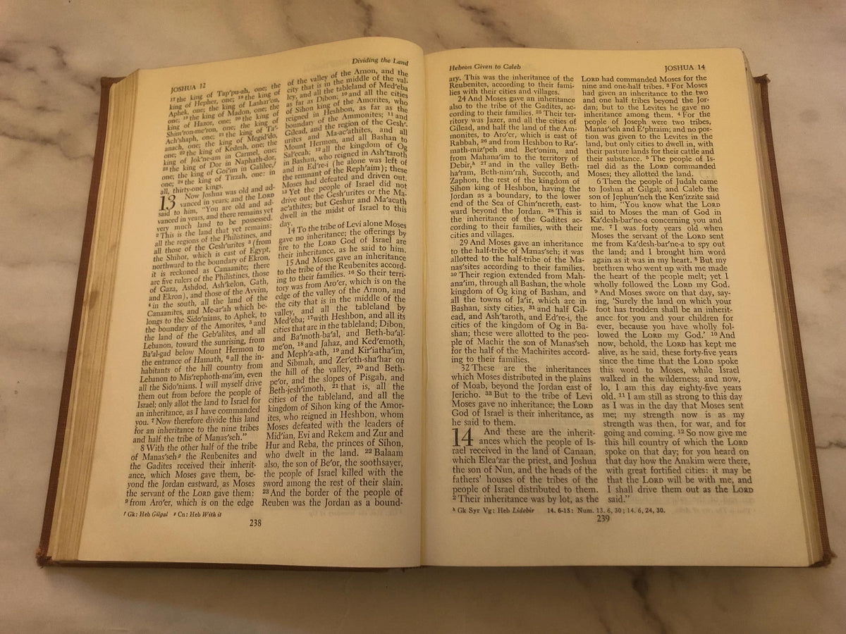 1953 Holy Bible – Vintage Christian Bible – Hardback Edition - Ref x448