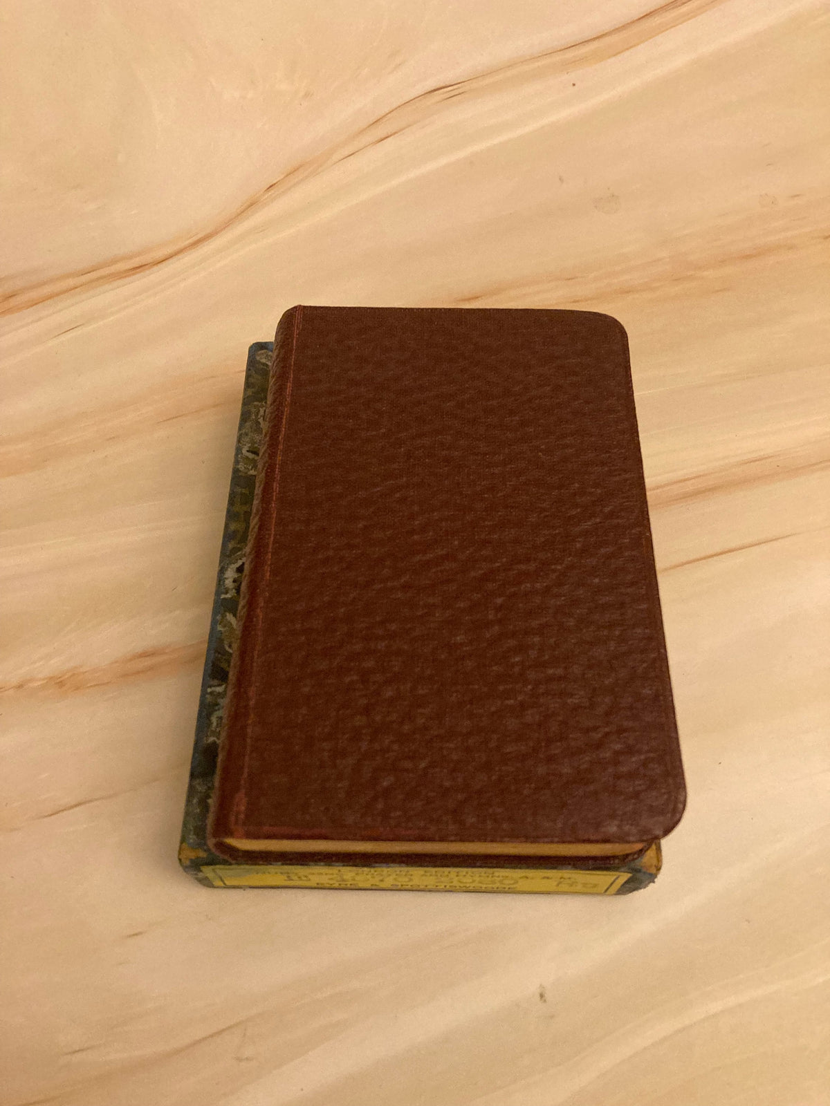 Vintage Book of Common Prayer & Hymns – Eyre and Spottiswoode – Pocket Size Prayer Book - Ref X34