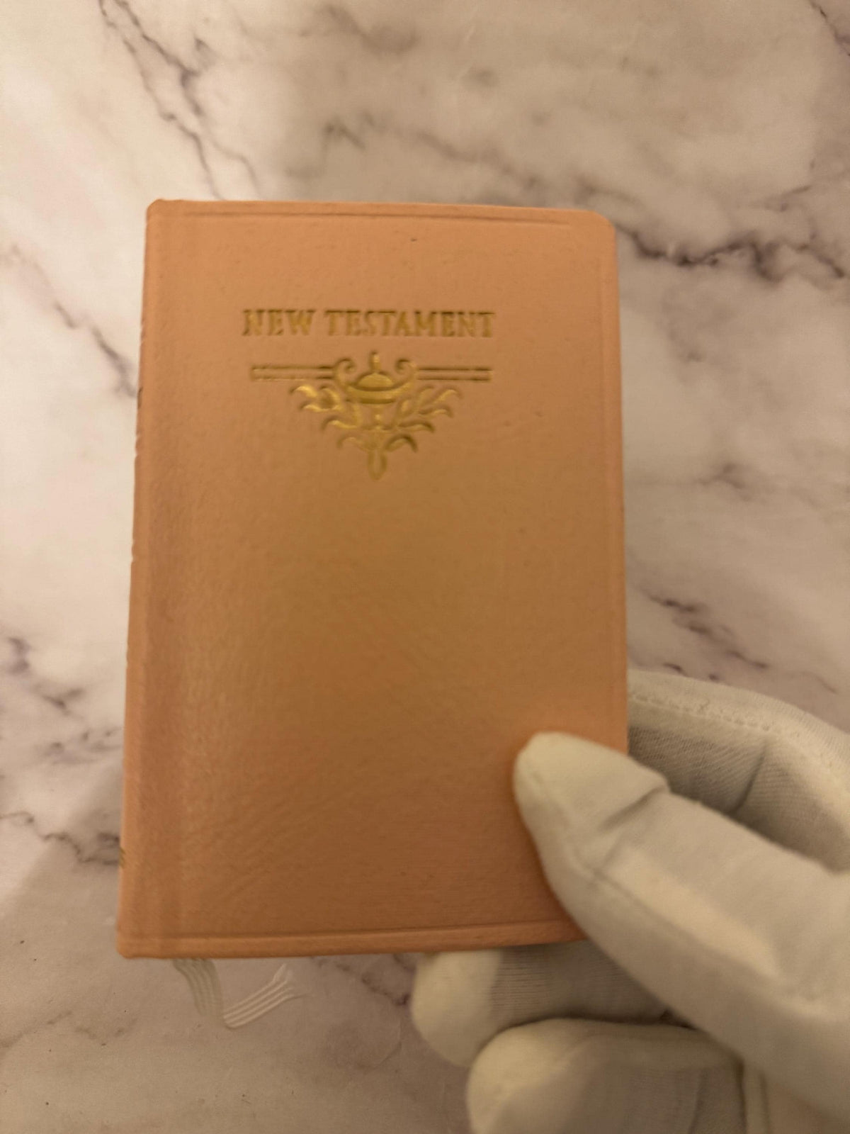 Small Pocket New Testament Bible – Pink Mini Bible – Christian Gift - Ref x528