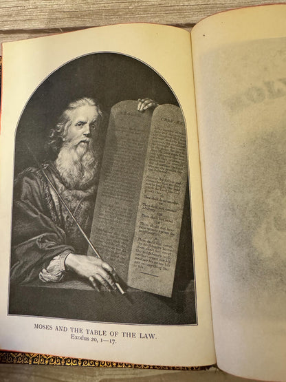 1909 Antique Holy Bible – Oxford KJV Illustrated Leather Bible with Large Brass Clasp - Ref x791