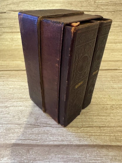 1827 Antique Holy Bible & 1828 Book of Common Prayer – Leather Boxed Set - Ref x784