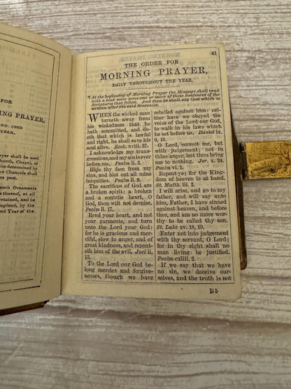 Antique Victorian Bible – New Testament & Book of Common Prayer with Brass Clasp - Ref x783