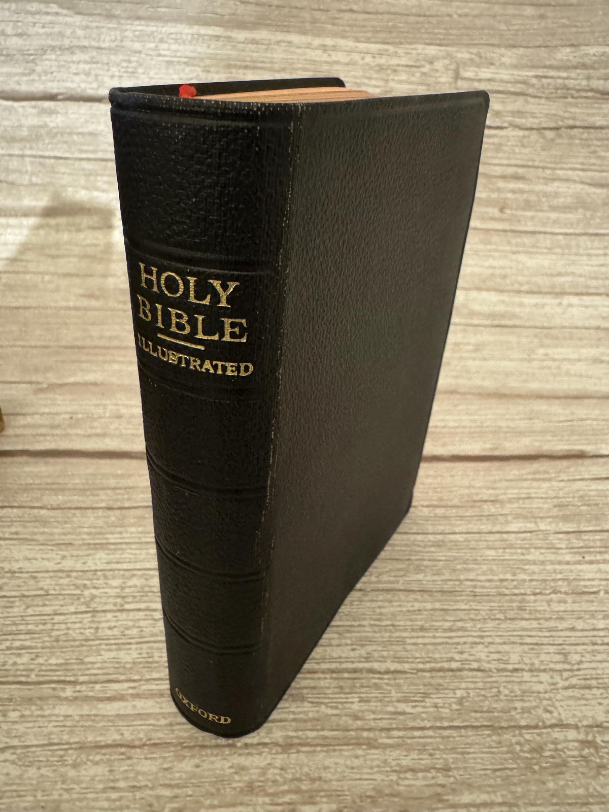 1971 Oxford Holy Bible KJV – Illustrated King James Bible with Original Slipcase - Ref x781