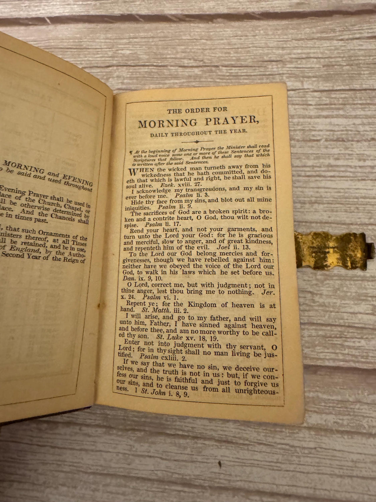 1850 Antique Bible – New Testament & Book of Common Prayer with Brass Clasp - Ref x782