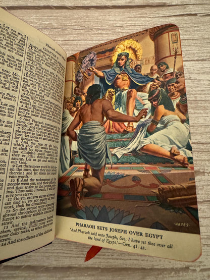 1971 Oxford Holy Bible KJV – Illustrated King James Bible with Original Slipcase - Ref x781