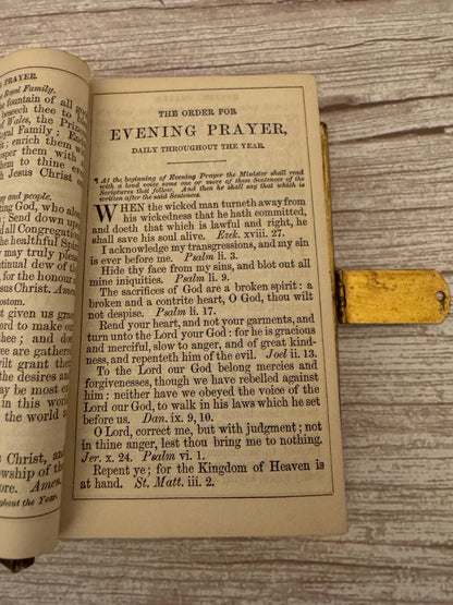 1800s Antique New Testament & Book of Common Prayer – Gilt Leather Church Services - Ref x779