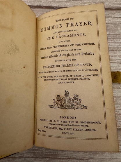 1854 New Testament & Book of Common Prayer – Leather Bound Bible with Brass Clasp - Ref x776