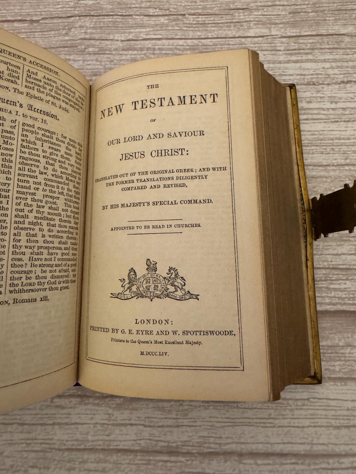 1854 New Testament & Book of Common Prayer – Leather Bound Bible with Brass Clasp - Ref x776