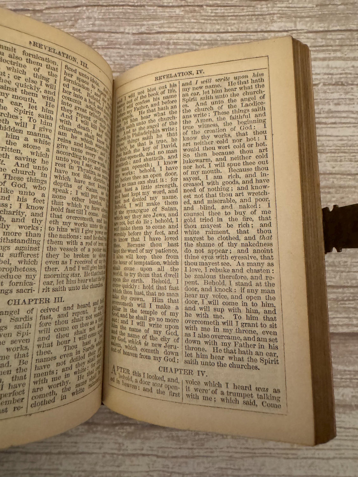 1854 New Testament & Book of Common Prayer – Leather Bound Bible with Brass Clasp - Ref x776