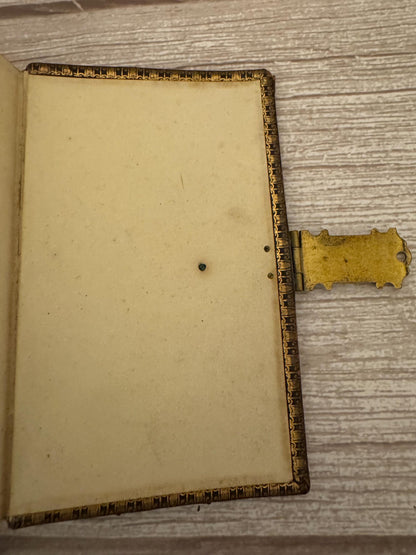 1853 New Testament & Book of Common Prayer – Victorian Leather Bible with Brass Clasp - Ref x777