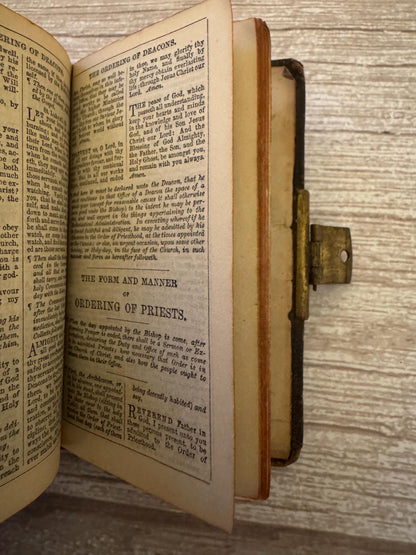 1800s Miniature Book of Common Prayer and Psalms – Leather Bound Ornate Brass Clasp - Ref x775
