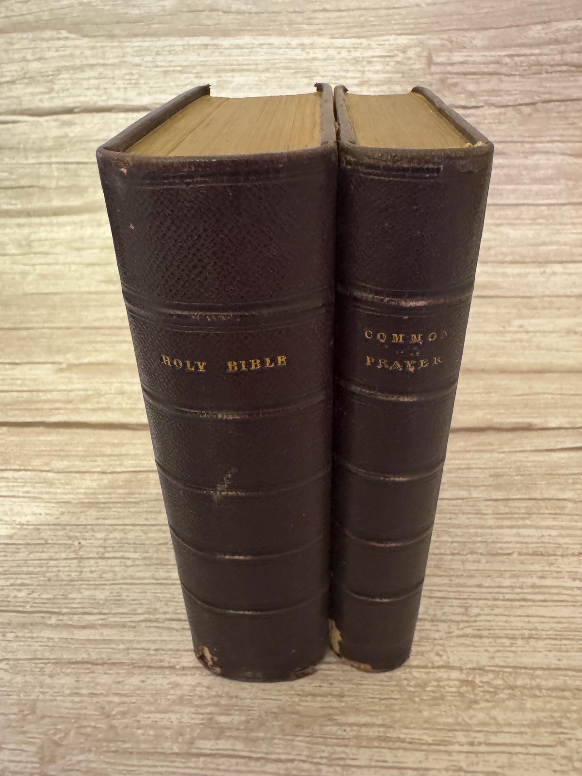 1841 Holy Bible & Book of Common Prayer – Antique Leather Bound Boxed Set - Ref x772