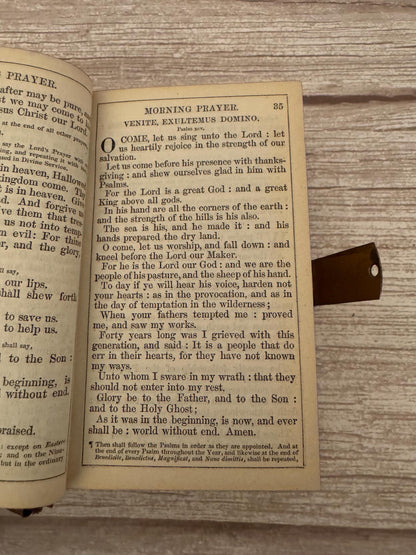Book of Common Prayer & New Testament Holy Bible – Leather Bound Brass Clasp c.1874–1883 - Ref x773