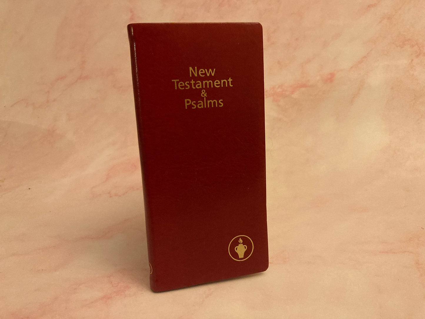 2017 New Testament & Psalms NIV Gideon Bible - Red Long Pocket Bible - (Ref x201)