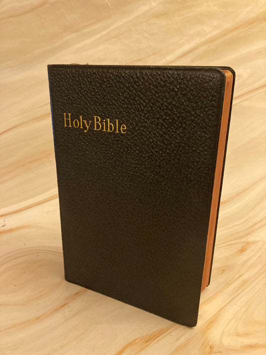 Large Vintage Illustrated Holy Bible 1937 - (Ref x187)