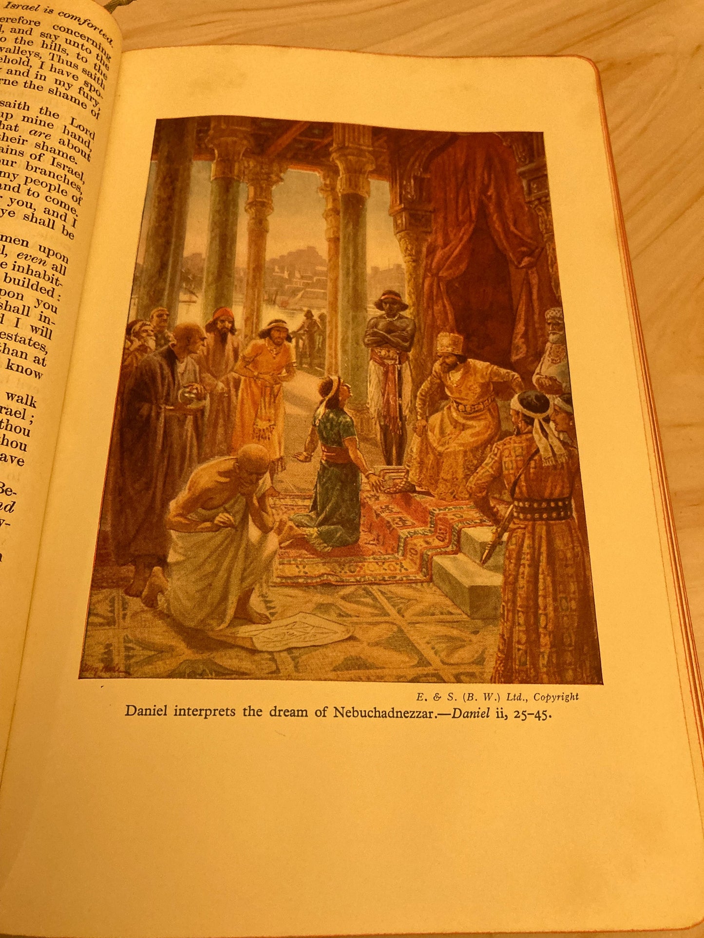 Large Vintage Illustrated Holy Bible 1937 - (Ref x187)