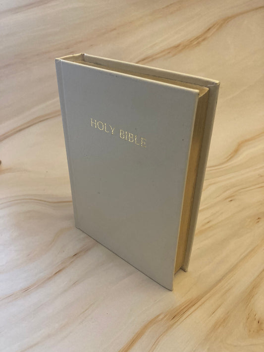 Pocket size white hardcover holy bible 1990s - (x27)