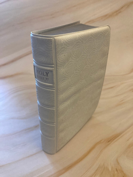 White Pocket Size Holy Bible Rose Patterned Bible - (Ref X29)