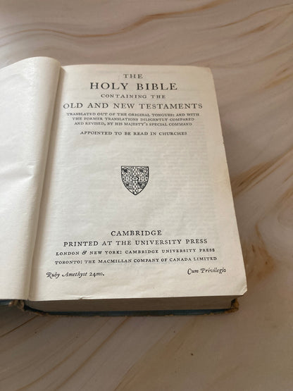 Holy Bible illustrated 1957 - (Ref X67)