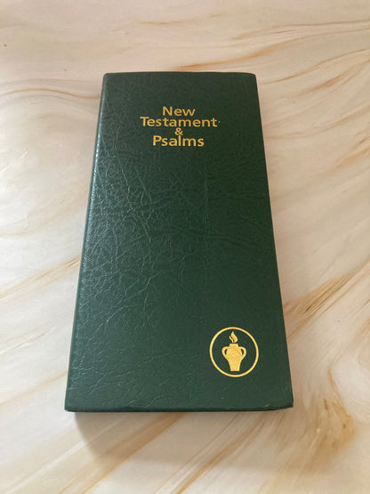 New Testament and Psalms Gideon Bible Green Faux Leather Cover - (Ref X18)