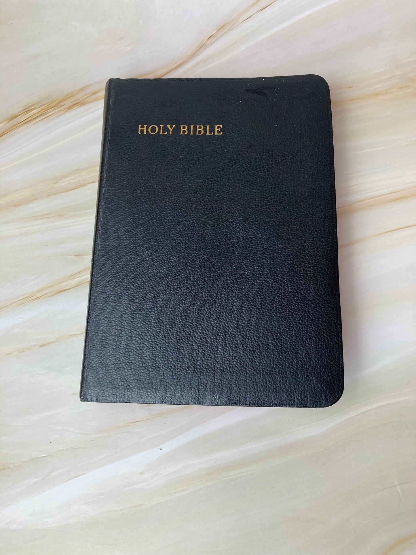 KJV Holy Bible Red Edges Page Collins Bible 1969 - (Ref X97)