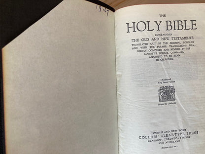 KJV Holy Bible Red Edges Page Collins Bible 1969 - (Ref X97)