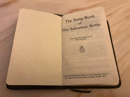 The Song Book of The Salvation Army Pocket Size book 1986 - (Ref X160)