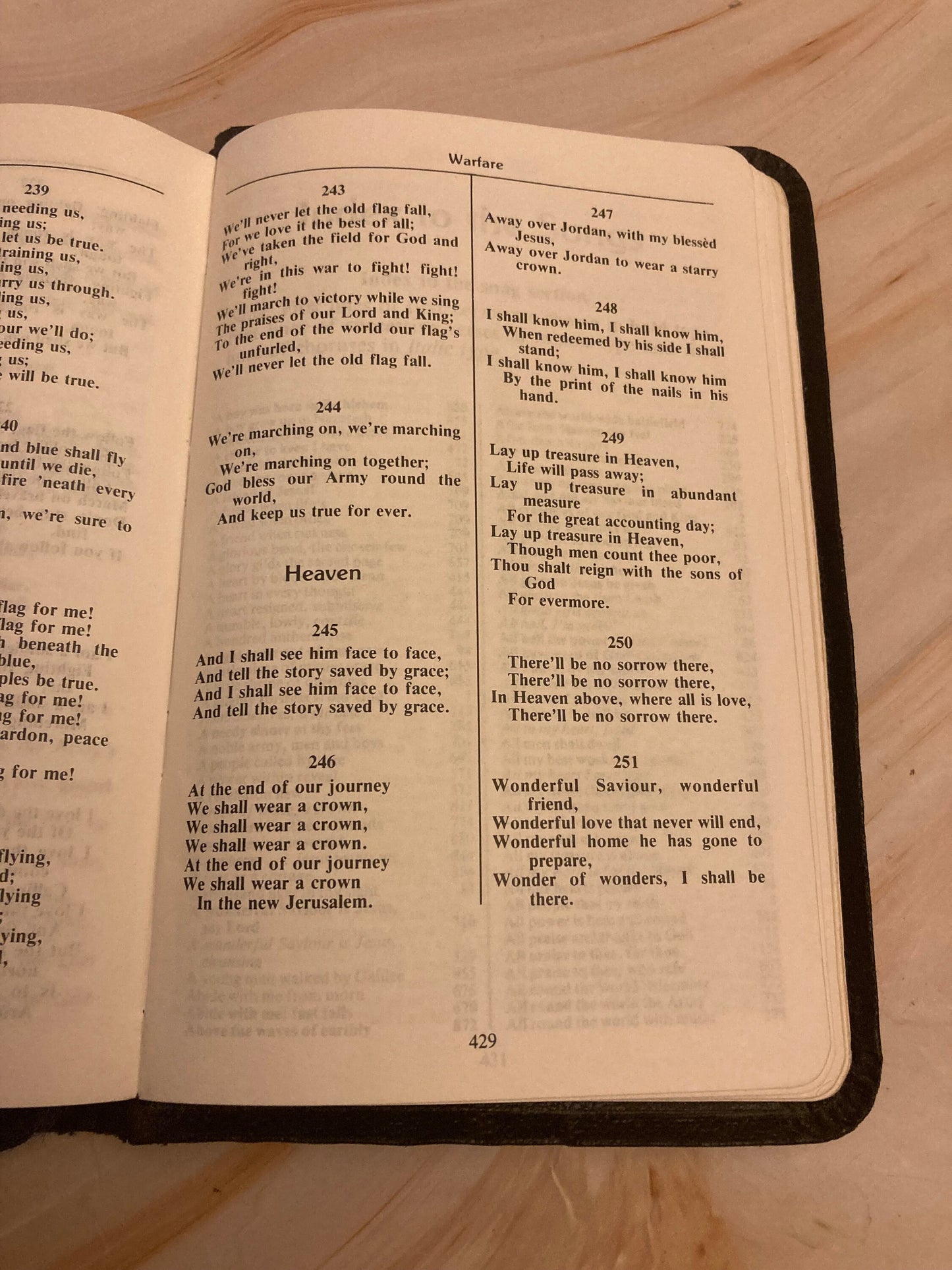 The Song Book of The Salvation Army Pocket Size book 1986 - (Ref X160)