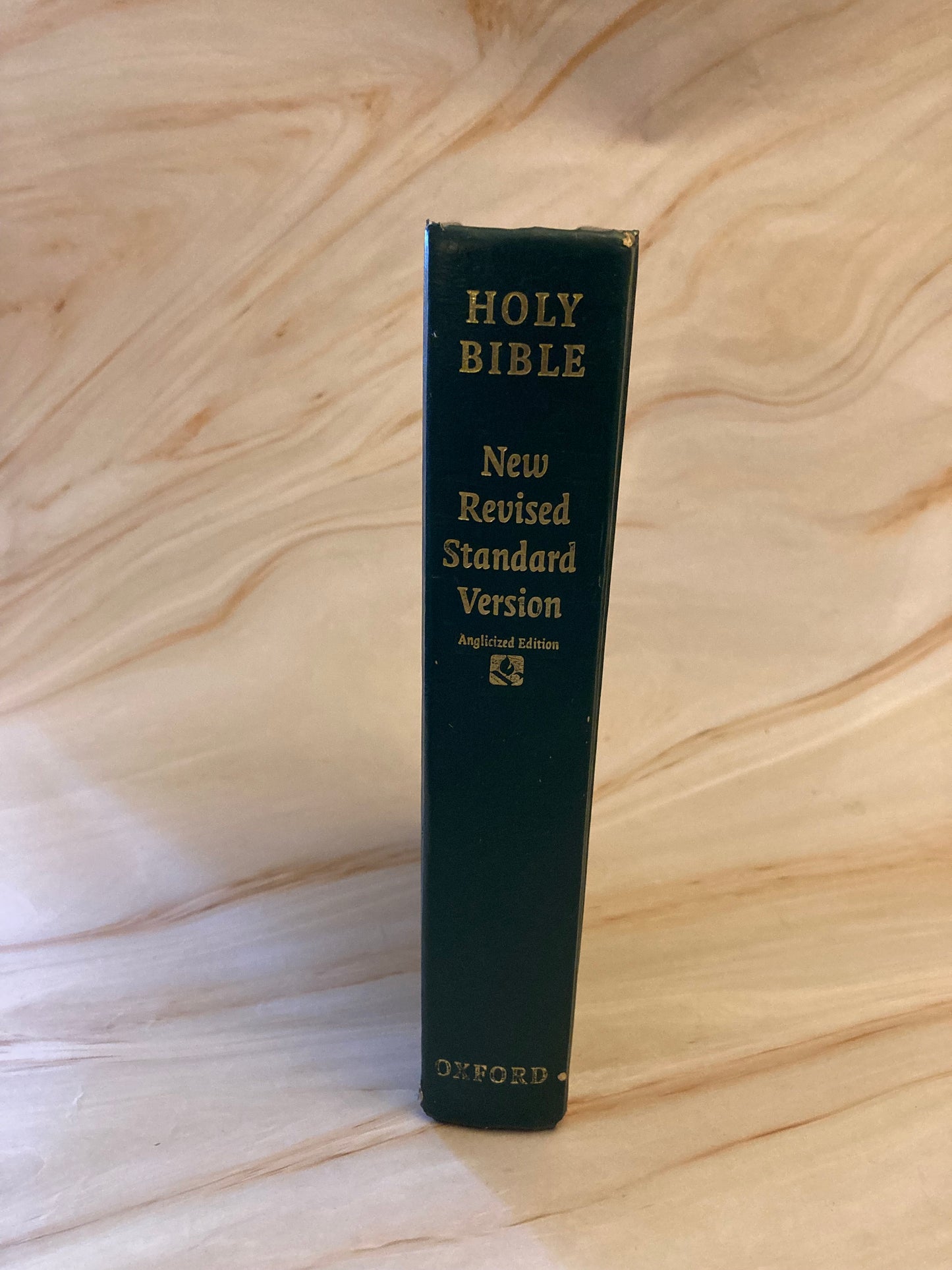 Holy Bible NRSV Anglicized Edition 1995 - Green Hardback Bible New Revised Standard Version - (Ref X122)