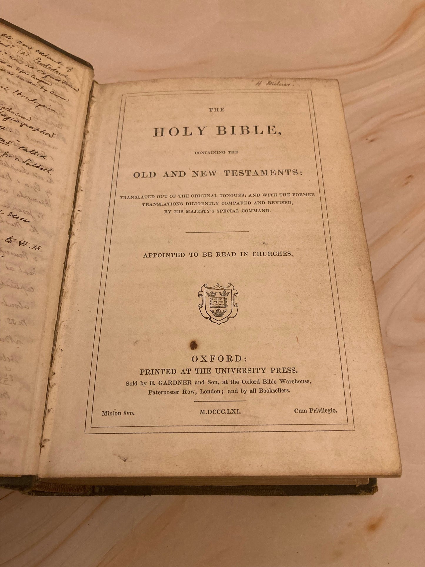 Holy Bible Hardback 1800s Vintage - (Ref X86)